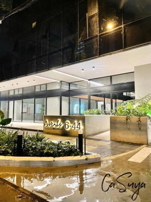 Casuya Airali Apartments With Heated Pool, Gym In City Center Guatemalaváros Kültér fotó