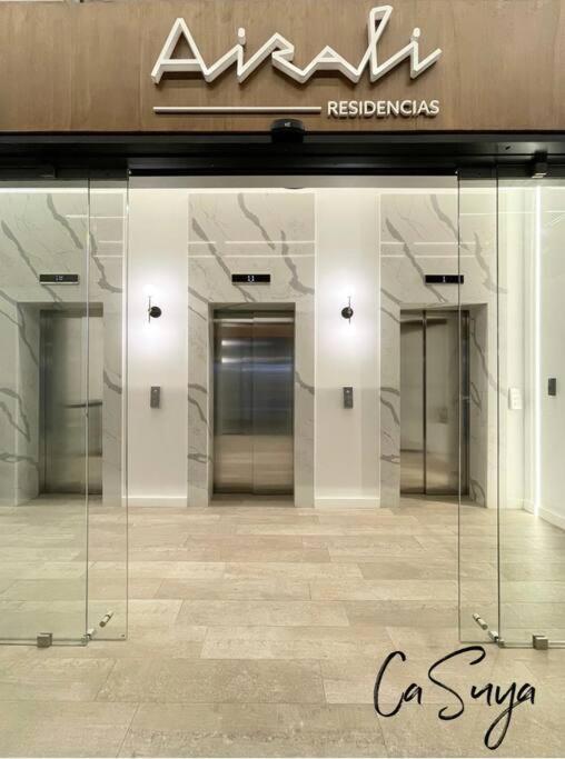 Casuya Airali Apartments With Heated Pool, Gym In City Center Guatemalaváros Kültér fotó